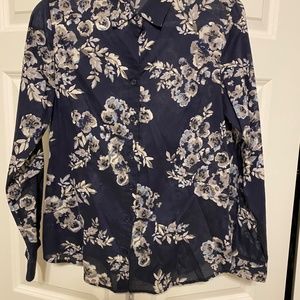 Coldwater Creek No Iron Blouse Lightweight Cotton Size M. Excellent Condition